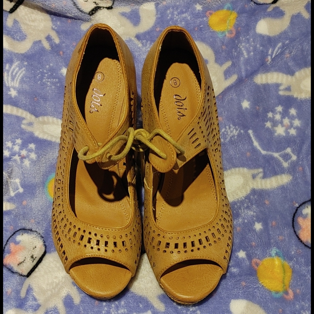 *LAST CHANCE* Tan Platform Wedge Peep Toe Sandals